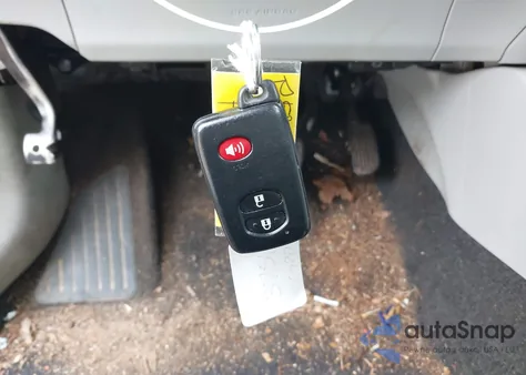 2013 Toyota Prius Three from USA, damaged, VIN JTDKN3DU5D5685825